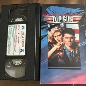 Tom Cruise VHS Movie Bundle Top Gun and Days Of Thunder